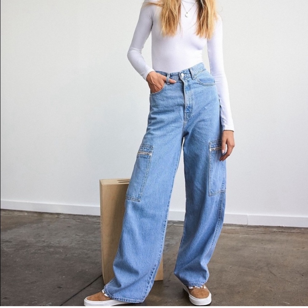 NWOT HEMMED Levi High Loose Cargo Jeans